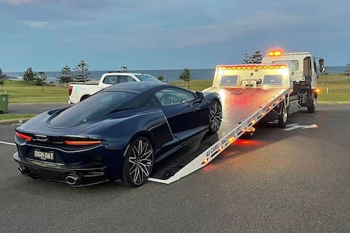 Car tilt tray towing mclaren melbourne.